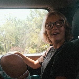 Meet your Posher, Marina